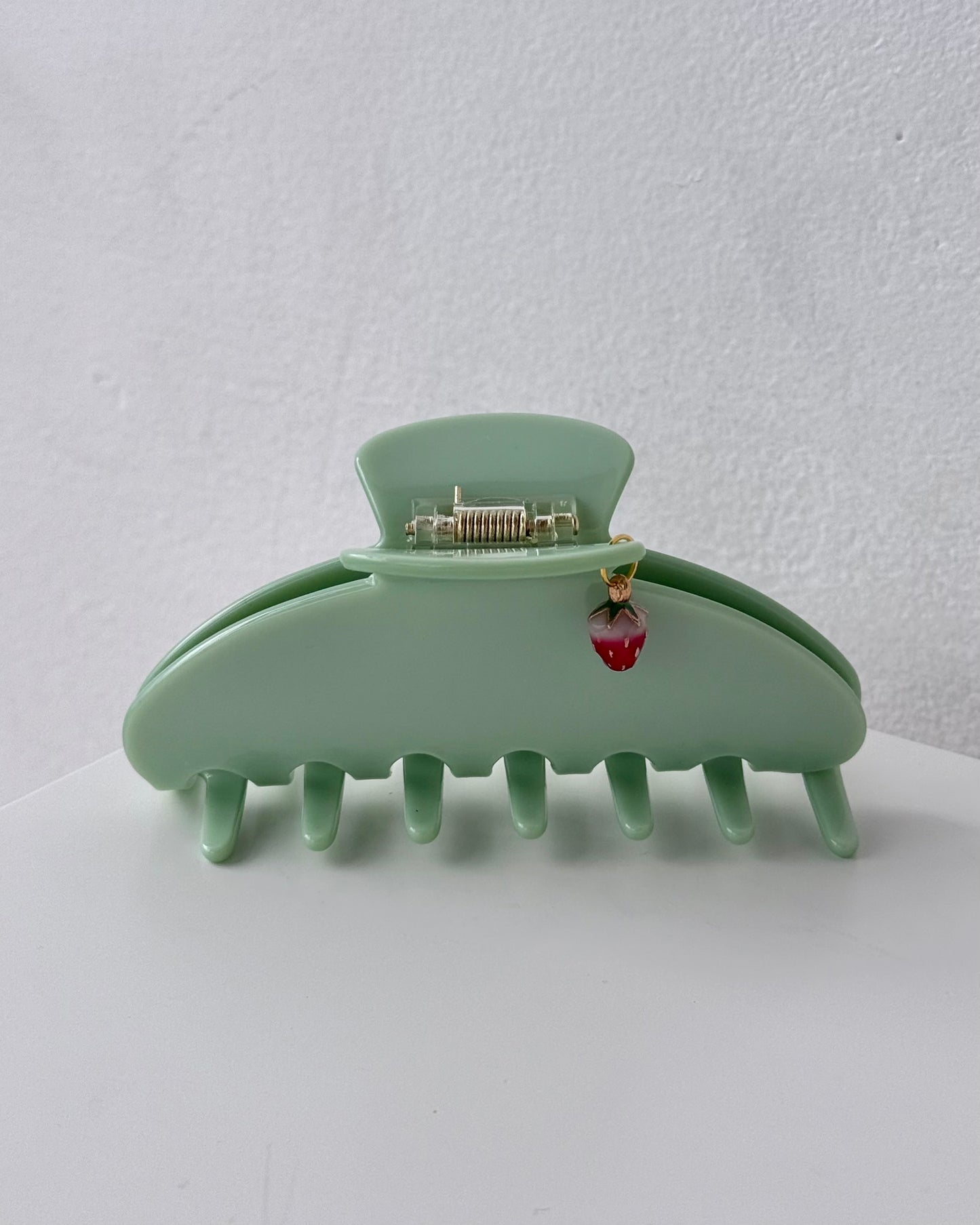 Strawberry Matcha Claw Clip